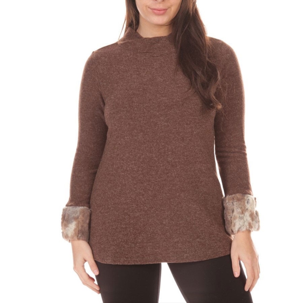 TRISHA TYLER Gray Faux Fur cuff Multicolor Sleeves Knit Top -Sz S
